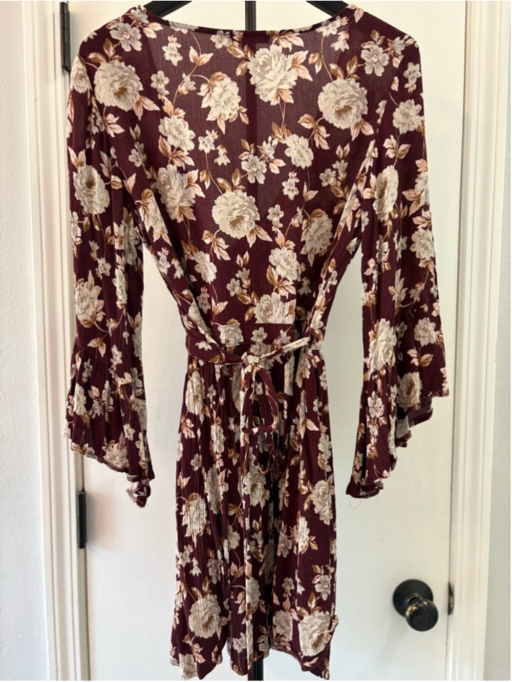 American Eagle Outfitters Long Sleeve Wrap Dress L Burgundy Beige Floral - Picture 6 of 9